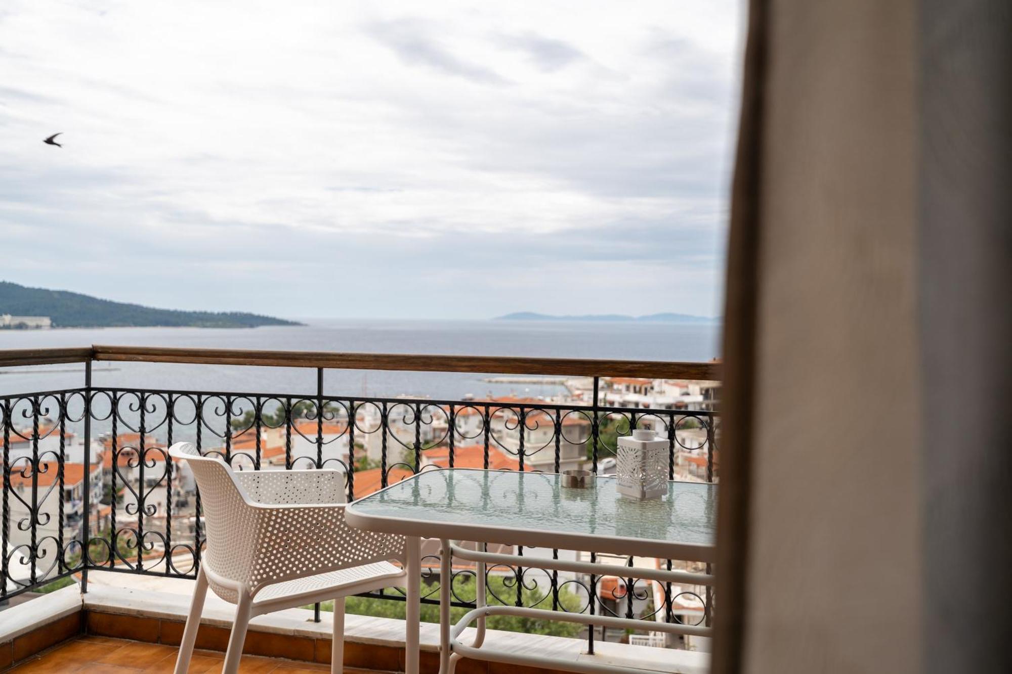 House Mistral Apartment เนโอสมาร์มาราส ภายนอก รูปภาพ